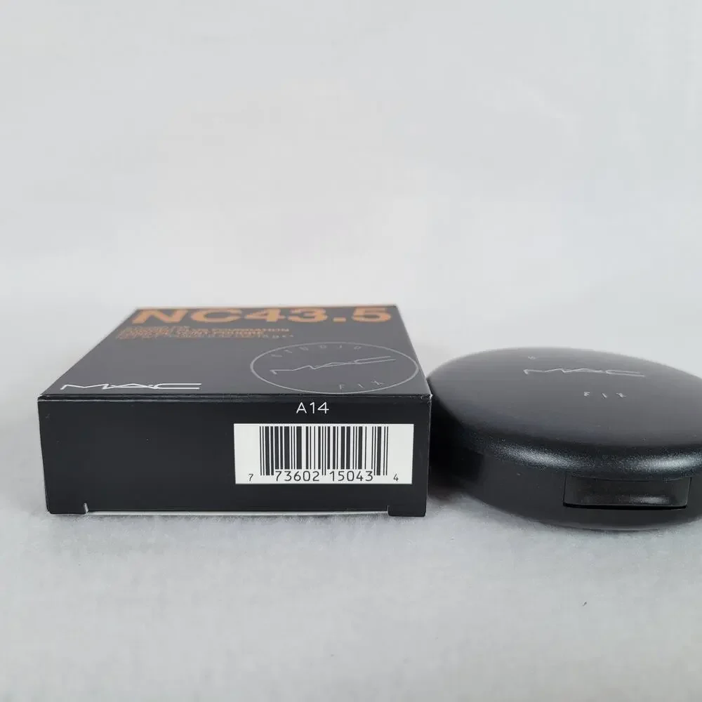 MAC Studio Fix Powder Plus Foundation Makeup Original Formula Shade NC 43.5